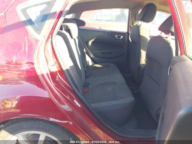 3FADP4EJ1FM135733 Ford FIESTA SE
