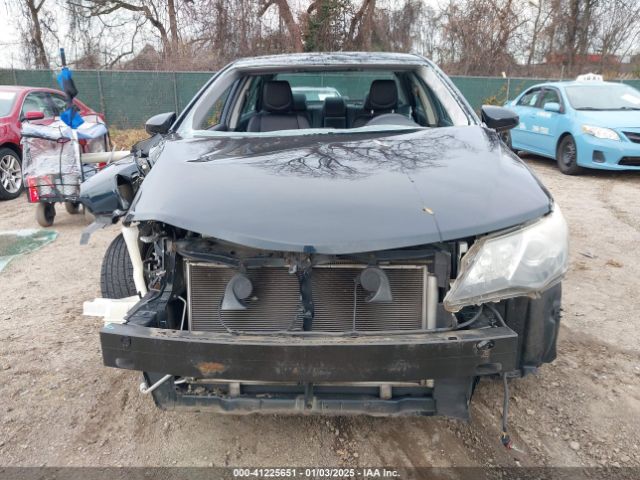 4T1BF1FK9EU332326 Toyota CAMRY SE