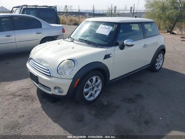 2007 MINI COOPER WMWMF33527TT53306 Photo 1