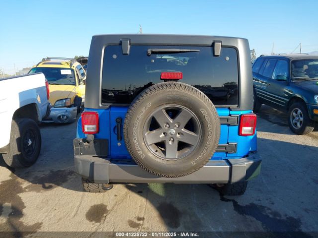 1C4BJWDG9FL586639 Jeep Wrangler Unlimited Freedom Edition