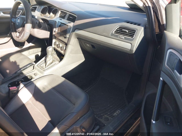 3VWCA7AU5FM518130 Volkswagen Golf Sportwagen Tdi S 4-door