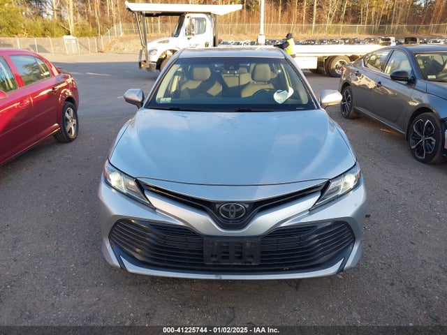 Toyota CAMRY LE 2018 4T1B11HK3JU638671 Image 12