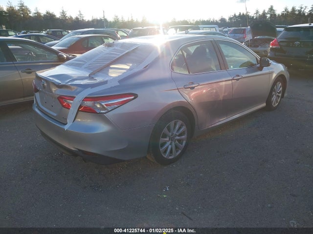 Toyota CAMRY LE 2018 4T1B11HK3JU638671 Image 4