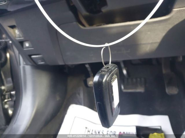 JTDKAMFP9M3175868 Toyota Prius Prime Le