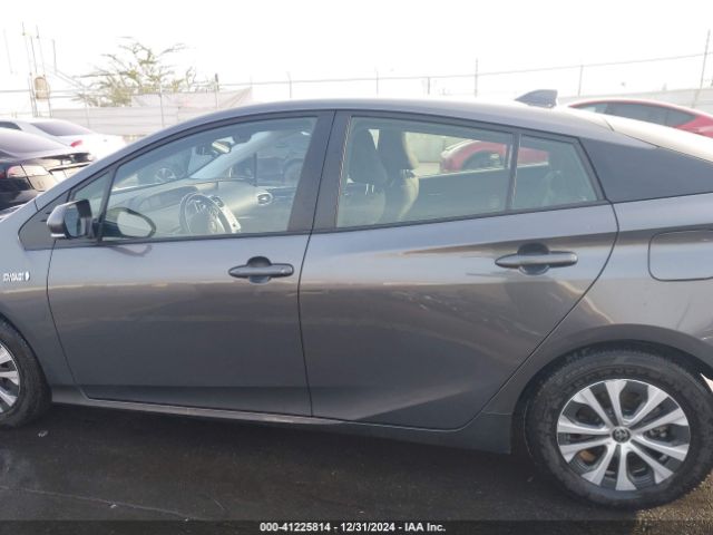 JTDKAMFP9M3175868 Toyota Prius Prime Le