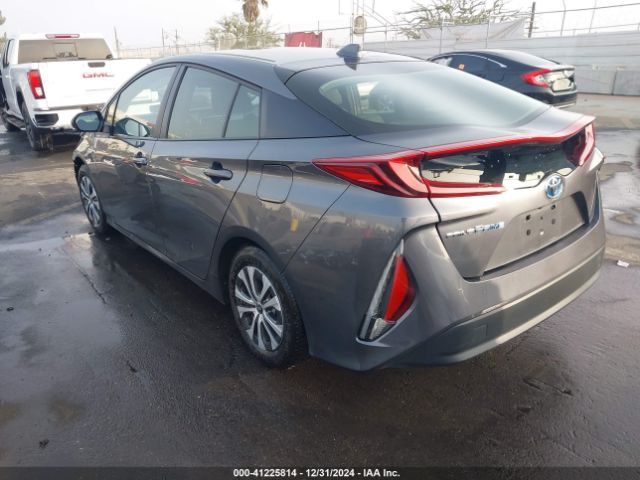 JTDKAMFP9M3175868 Toyota Prius Prime Le