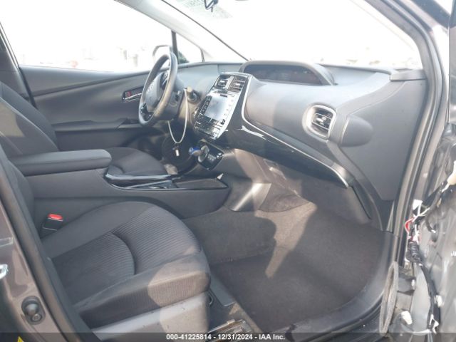 JTDKAMFP9M3175868 Toyota Prius Prime Le