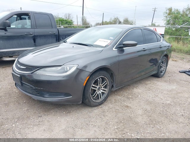 1C3CCCFB8GN119172 Chrysler 200 LX