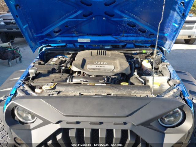 1C4BJWDG8FL513424 Jeep Wrangler Unlimited Sport