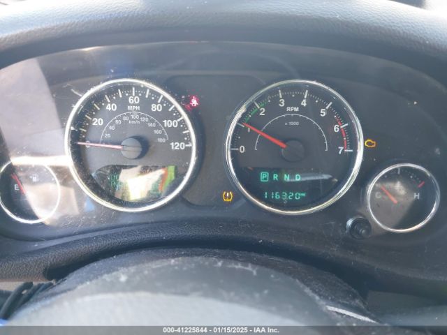 1C4BJWDG8FL513424 Jeep Wrangler Unlimited Sport