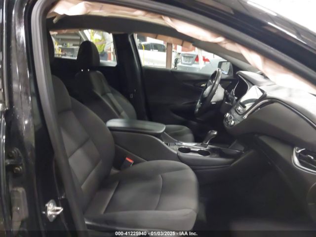 1G1ZD5STXJF289265 Chevrolet MALIBU LT