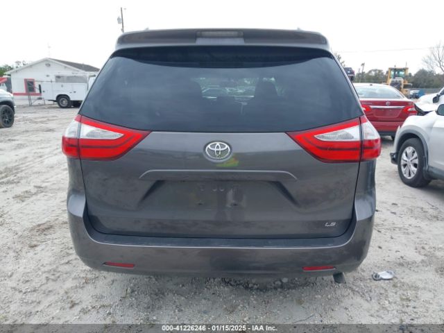 5TDKK3DC2FS617284 Toyota Sienna Le 8 Passenger
