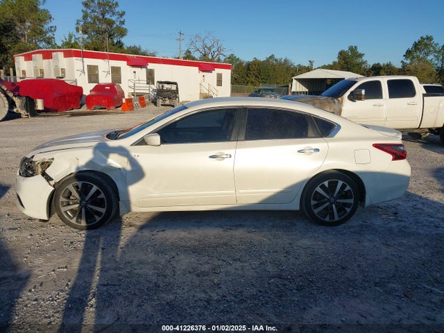Nissan Altima 2.5 Sr 2017 1N4AL3AP1HC156590 Image 14