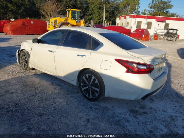 Nissan Altima 2.5 Sr 2017 1N4AL3AP1HC156590 Image 3
