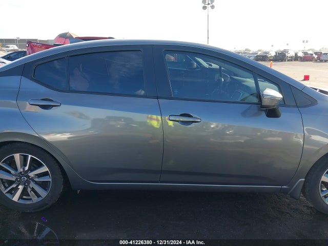 3N1CN8EV1LL810104 Nissan Versa Sv Xtronic Cvt