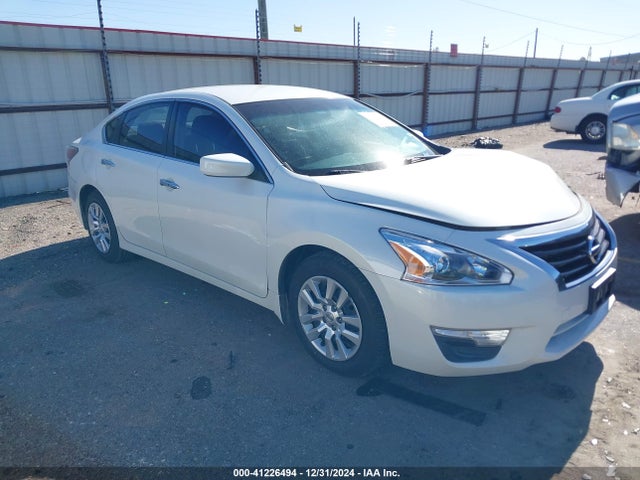 Nissan Altima 2.5 S 2015 1N4AL3AP9FN388260 Image 1
