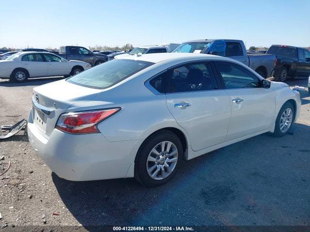 Nissan Altima 2.5 S 2015 1N4AL3AP9FN388260 Image 4