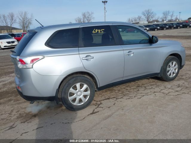2014 MITSUBISHI OUTLANDER JA4AD2A33EZ009009 Photo 3