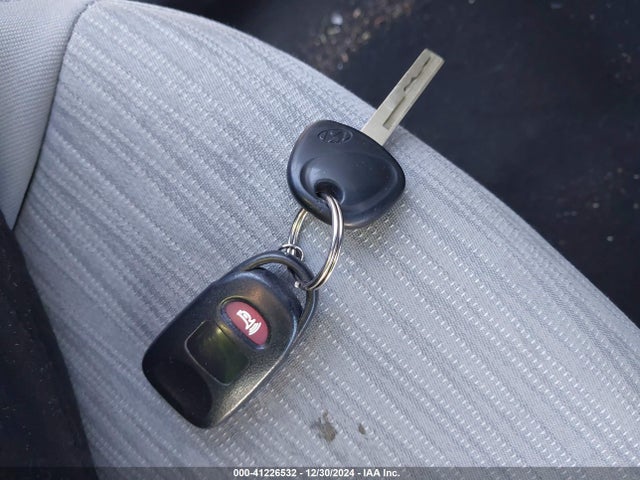 KMHCT4AE1GU104811 Hyundai ACCENT SE