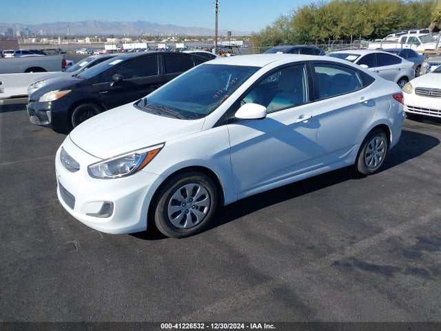 KMHCT4AE1GU104811 Hyundai ACCENT SE