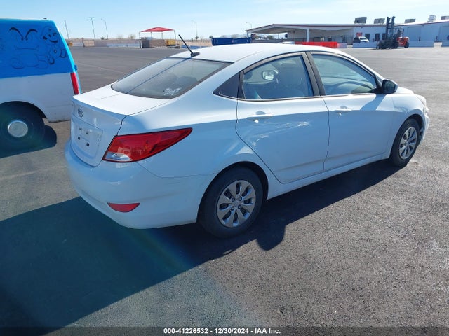 KMHCT4AE1GU104811 Hyundai ACCENT SE