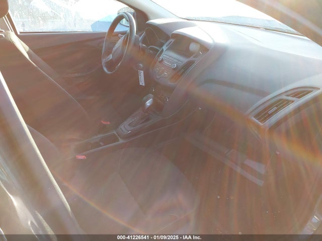 1FADP3E2XJL243698 Ford FOCUS S