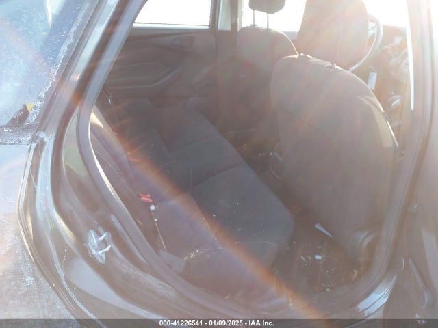 1FADP3E2XJL243698 Ford FOCUS S