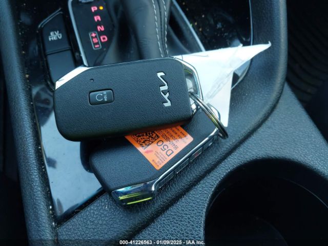 2022 KIA NIRO PLUG-IN HYBRID KNDCD3LD7N5527075 Photo 10