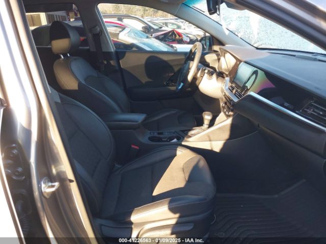 2022 KIA NIRO PLUG-IN HYBRID KNDCD3LD7N5527075 Photo 4