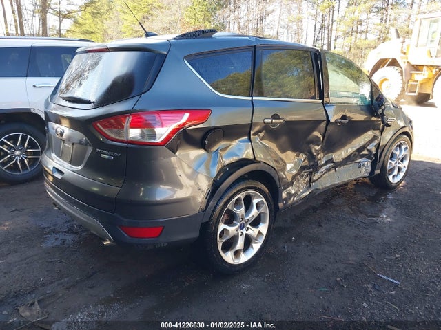 1FMCU9J9XFUA55748 Ford Escape Titanium