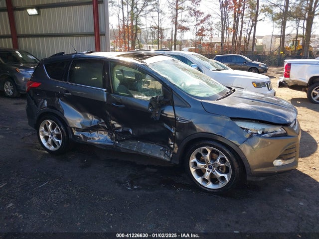1FMCU9J9XFUA55748 Ford Escape Titanium