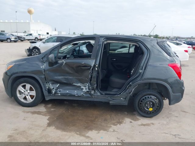 3GNCJKSBXLL198895 Chevrolet Trax Fwd Ls