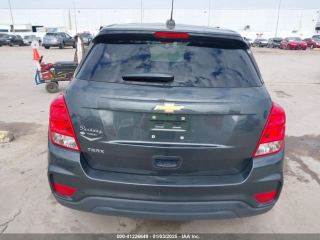 3GNCJKSBXLL198895 Chevrolet Trax Fwd Ls
