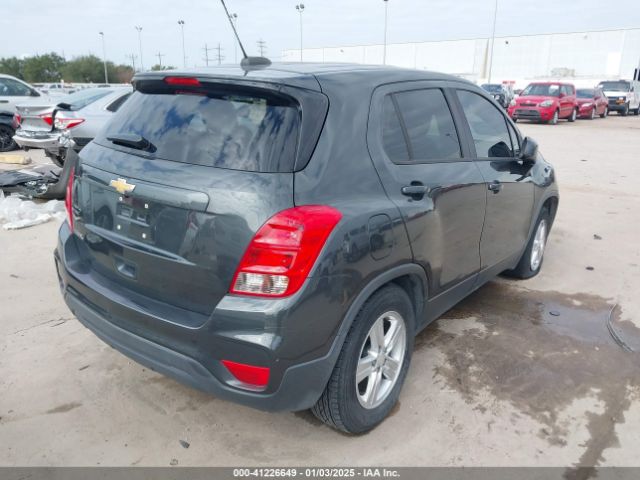 3GNCJKSBXLL198895 Chevrolet Trax Fwd Ls