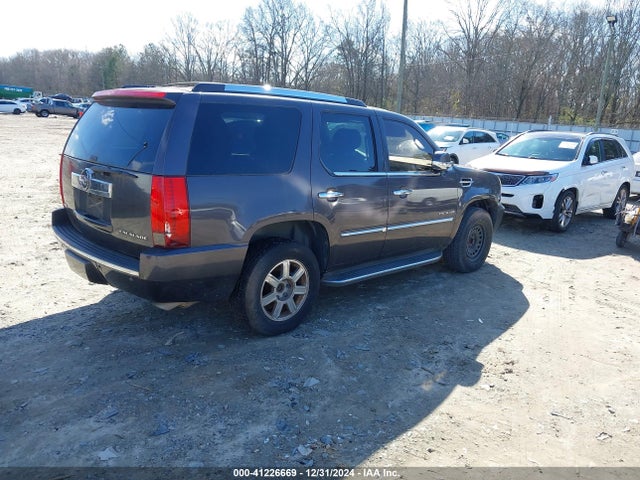 2010 CADILLAC ESCALADE 1GYUCAEF1AR136334 Photo 3