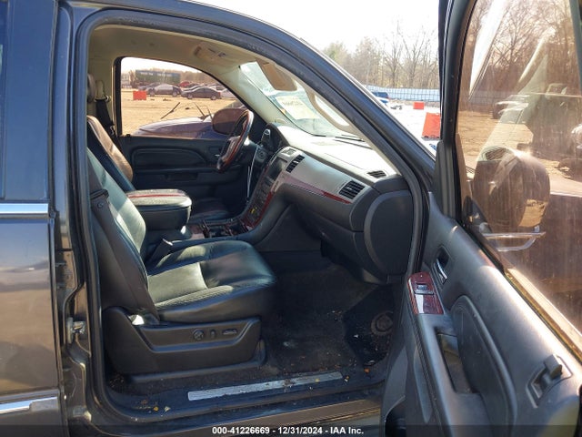 2010 CADILLAC ESCALADE 1GYUCAEF1AR136334 Photo 4