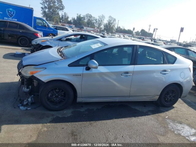 JTDKN3DU7E1773607 Toyota Prius Two