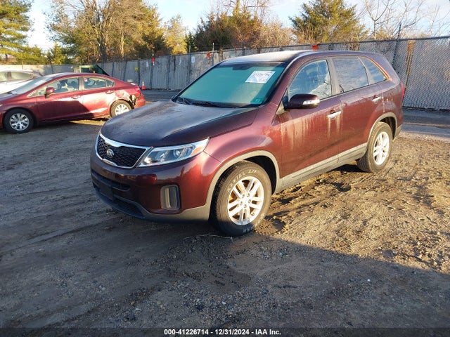 KIA SORENTO LX 2014 5XYKT3A64EG459182 Image 2