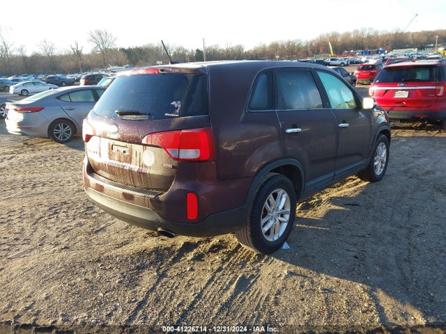 KIA SORENTO LX 2014 5XYKT3A64EG459182 Image 4