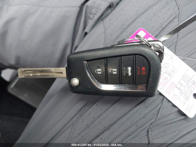 5YFEPMAE6MP164710 Toyota COROLLA LE