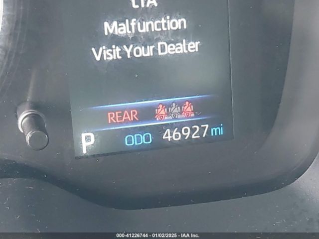 5YFEPMAE6MP164710 Toyota COROLLA LE