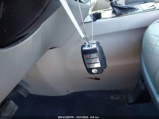 KNDMC5C1XG6170268 KIA Sedona Sx