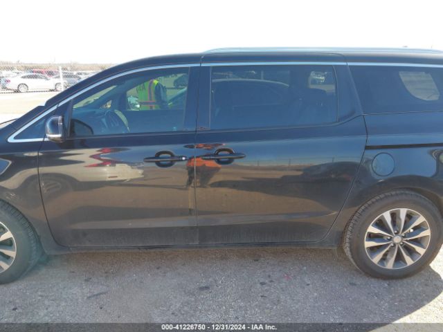 KNDMC5C1XG6170268 KIA Sedona Sx