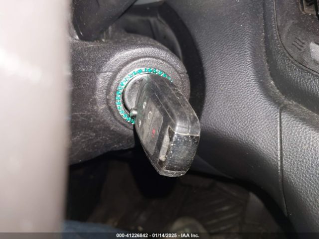 2GNFLFEK2G6110829 Chevrolet EQUINOX LT