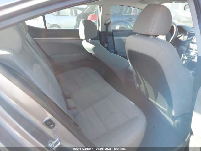 KMHD74LF4LU092744 Hyundai ELANTRA SE