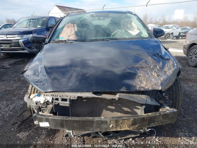 5NPD84LF3JH373345 Hyundai ELANTRA SEL