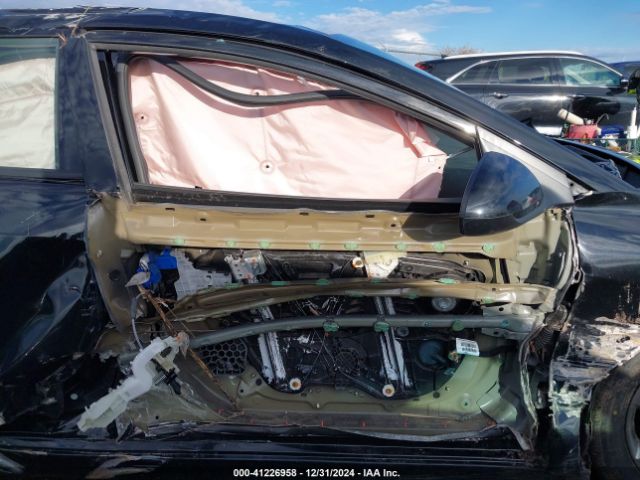 5NPD84LF3JH373345 Hyundai ELANTRA SEL