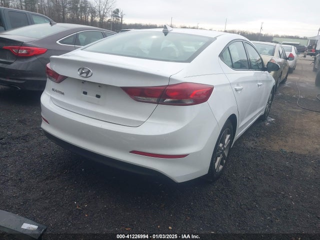 Hyundai Elantra Value Edition 2018 5NPD84LF4JH231845 Image 4