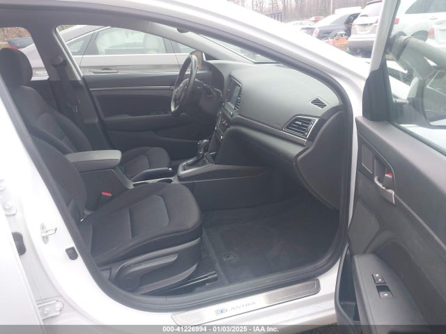 Hyundai Elantra Value Edition 2018 5NPD84LF4JH231845 Image 5