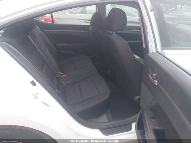 Hyundai Elantra Value Edition 2018 5NPD84LF4JH231845 Image 8